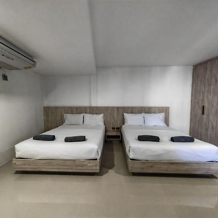 All Day Hostel At Bts Bang Chak Bangkok Exterior photo